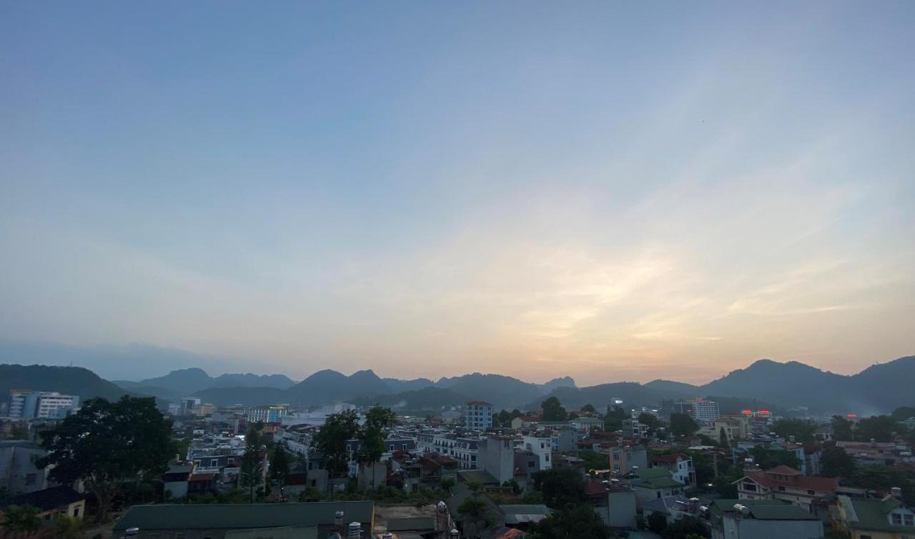 Khach San Hoa Ban Trang Hotel Son La Bagian luar foto